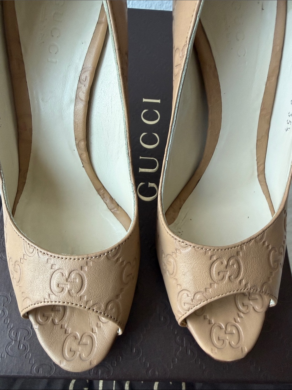 Gucci Beige Embossed GG Peep-Toe Leather Heels - Picture 5 of 10
